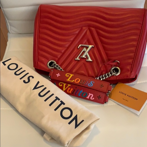 NEW Louis Vuitton New Wave Chain Tote Ecarlate - Picture 10 of 11